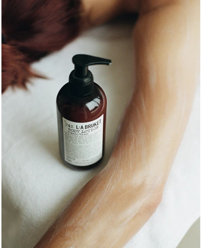 243 lait pour le corps - L:a bruket 2