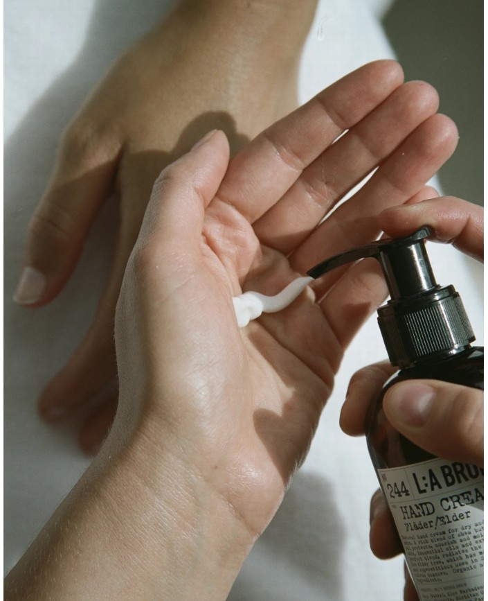 243 lait pour le corps - L:a bruket