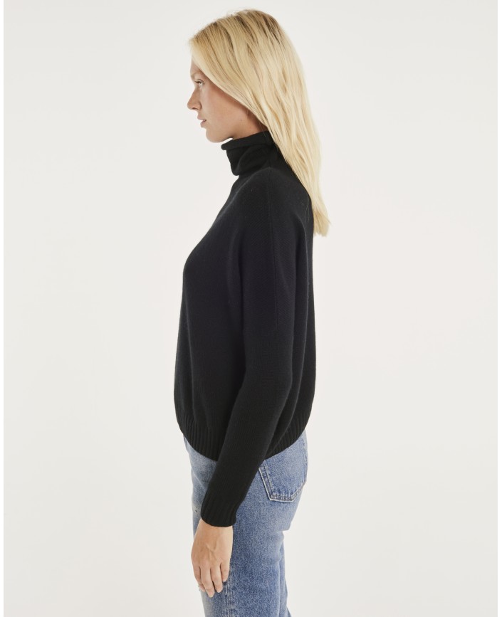 Pull tila noir - Kujten